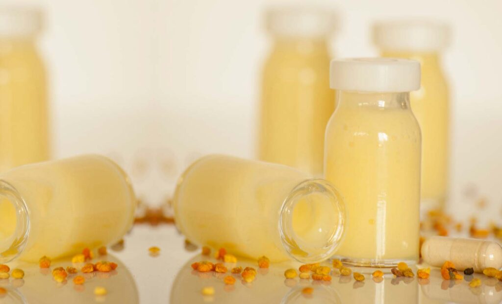 Geleia Real beneficia seres humanos, bem como as abelhas