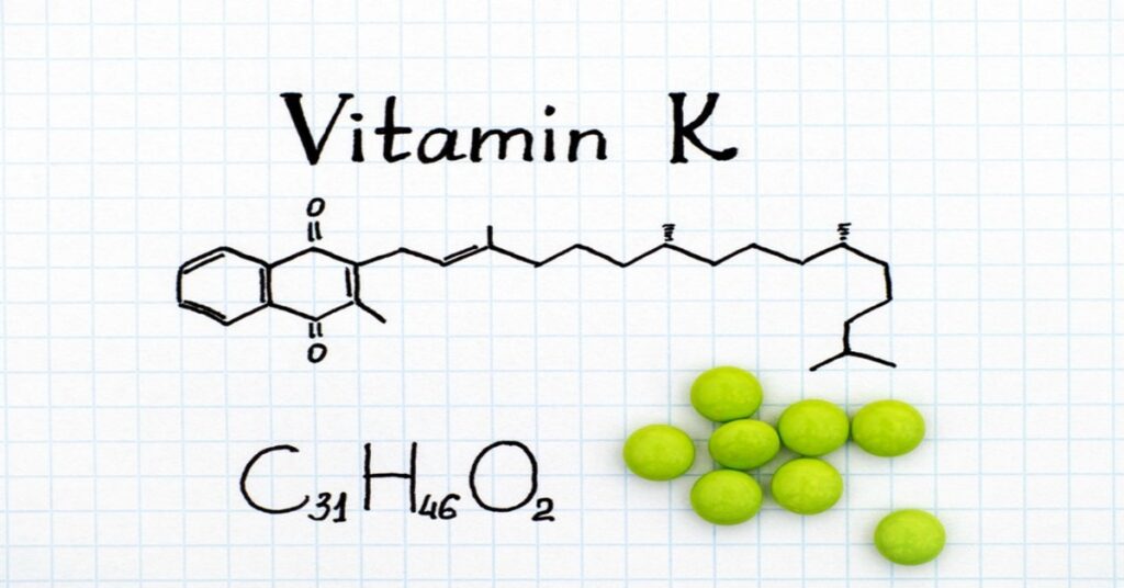O que é vitamina K? Tudo o que você precisa saber sobre K1 e K2
