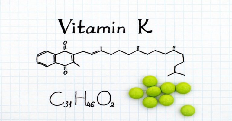 O que é vitamina K? Tudo o que você precisa saber sobre K1 e K2
